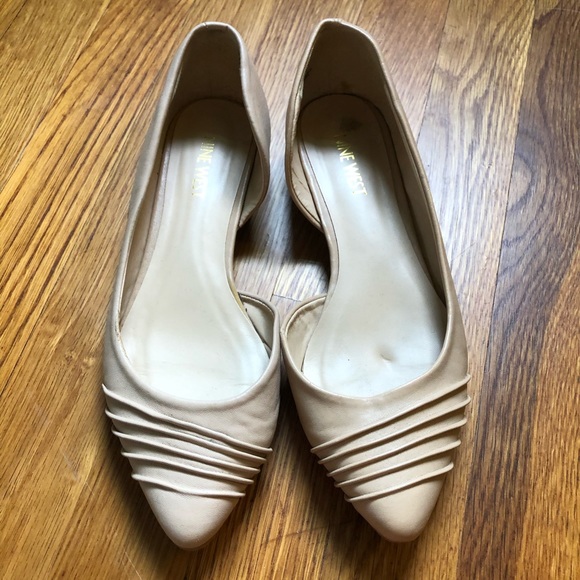 nine west beige flats